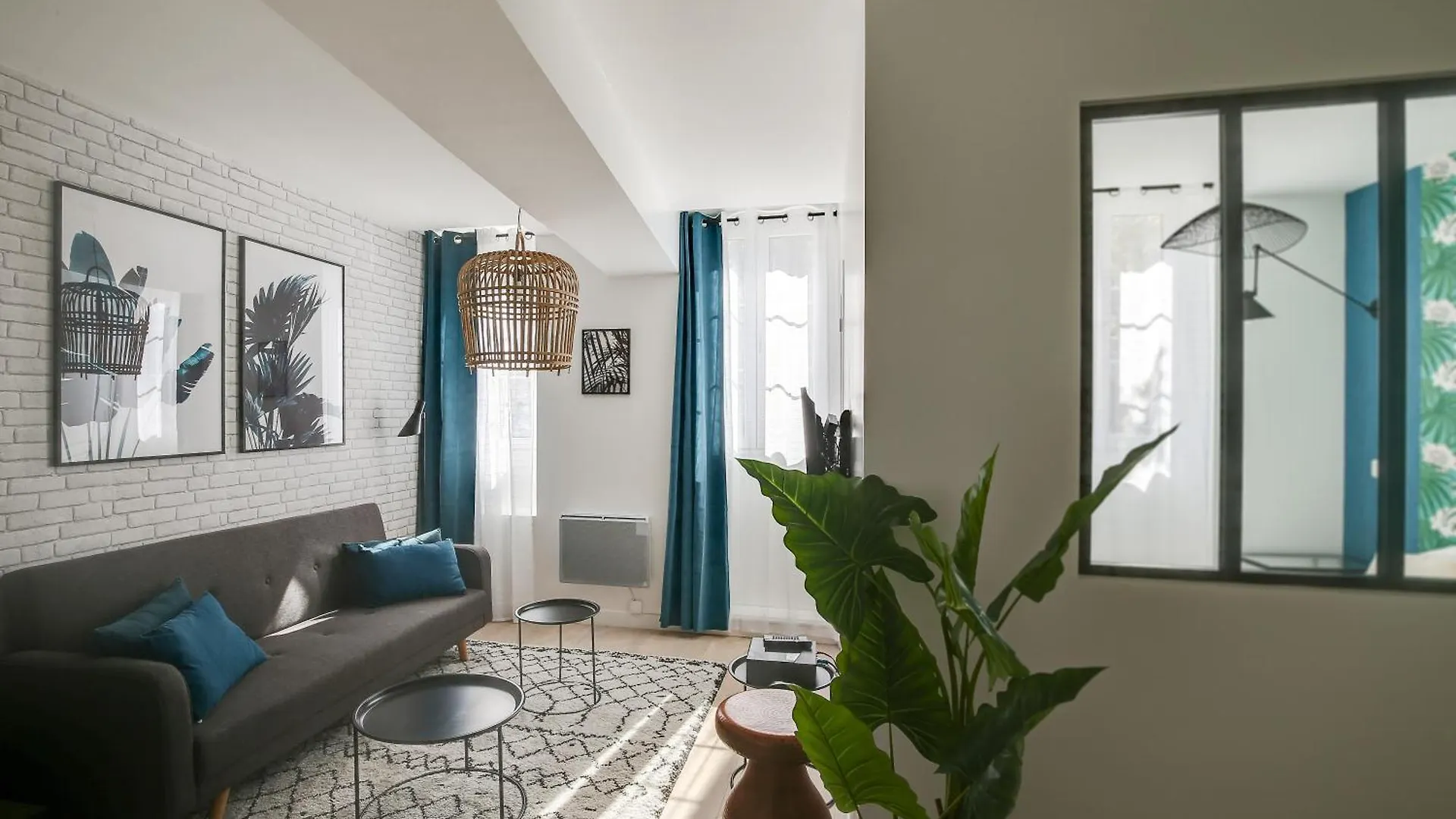 Promenade Best Bakeries From A Cozy Boho 1 Bedroom Párizs Apartman